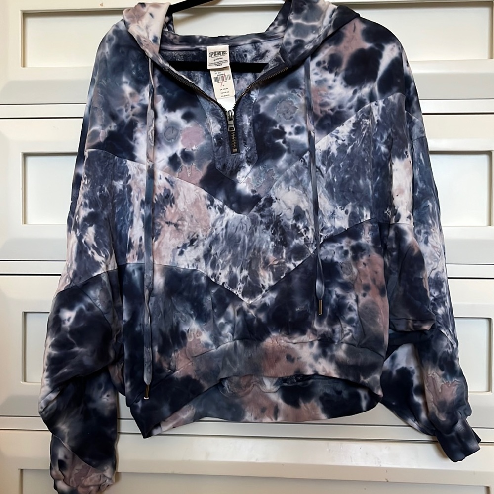 NWT PINK BY Victoria’s Secret Tye dye half zip with hood